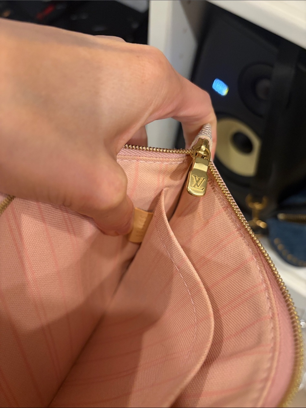 Louis Vuitton Neverfull - Picture 10 of 10